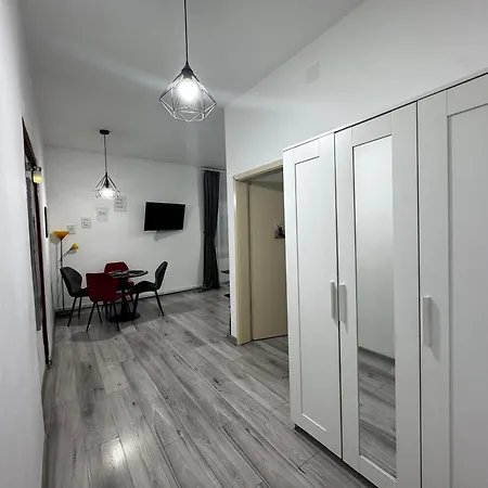 Center * Брашов